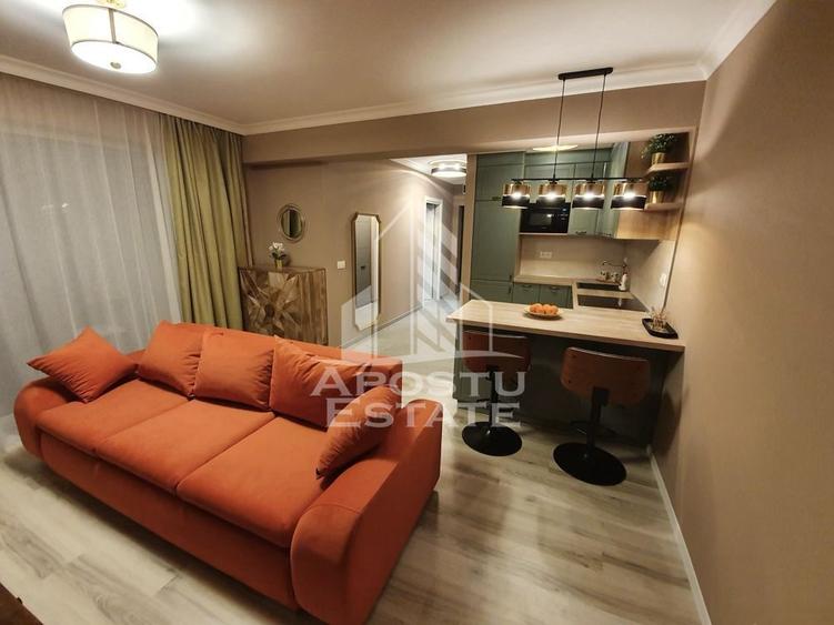 Apartament cu 3 camere, de inchiriat in zona Lipovei