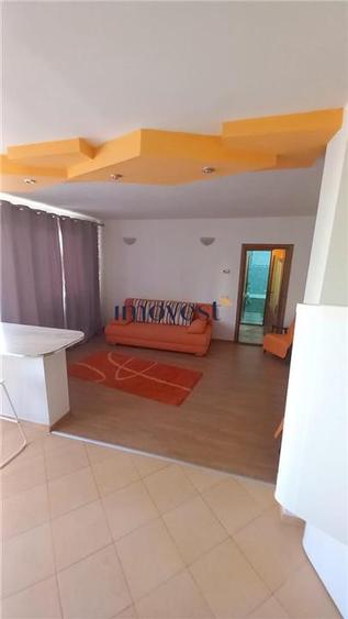 De inchiriat: Apartament cu 2 camere in zona Centrala