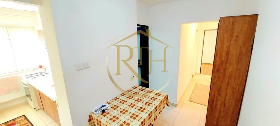 Oferim spre inchiriere, apartament cu 2 camere decomandat, Complex