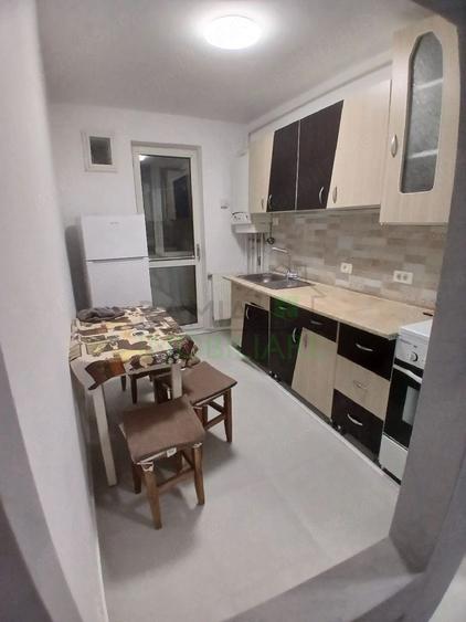 Apartament 2 camere decomandat , renovat, mobilat și utilat