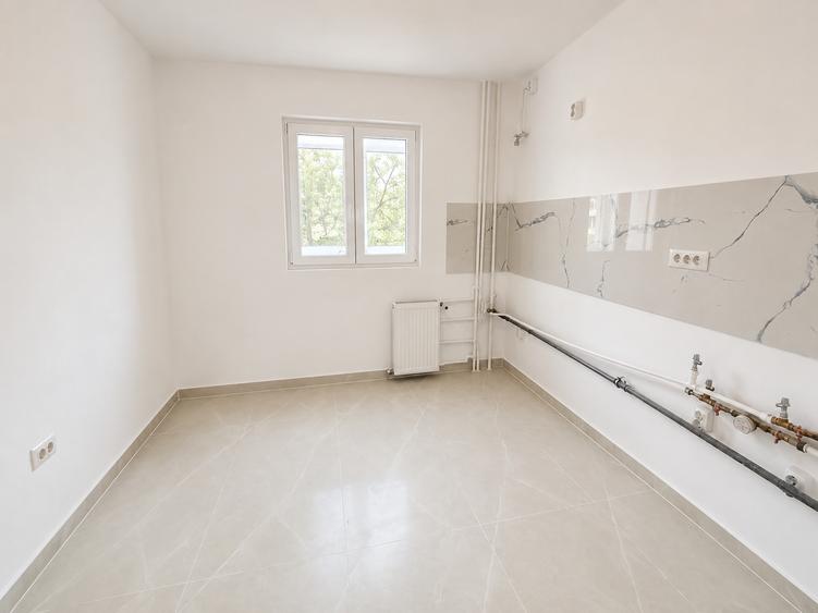 Apartament 3 Camere Renovat | 4 min Metrou Dristor | Anvelopat | 1984