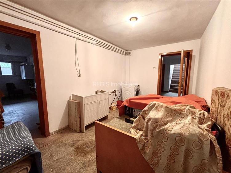 Vila zona Coresi | 1170 mp teren | 6 camere | De vanzare - 30