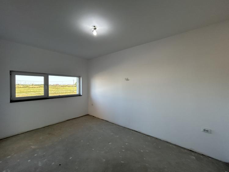 COMISION 0% Duplex 5 camere, 111mp utili, 323mp teren - Mosnita Noua