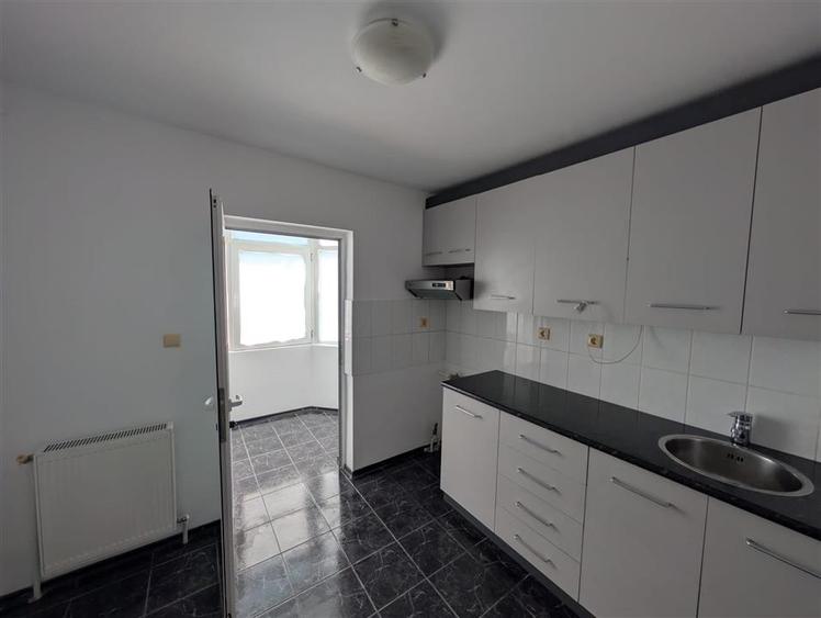 VIDEO! RENOVAT RECENT! AP 3 camere, Calarasi 4, Confort 1, PARTIAL MOBILAT