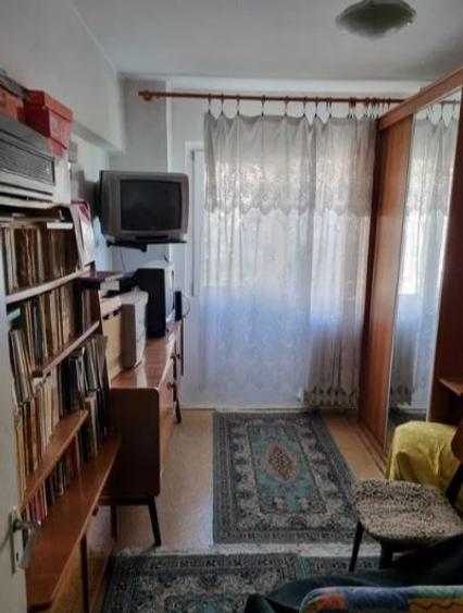 Tei Parc,bl.reabilitat,et.7/10,decomandat,2balcoane,2 bai,bucatarie mare,spatios
