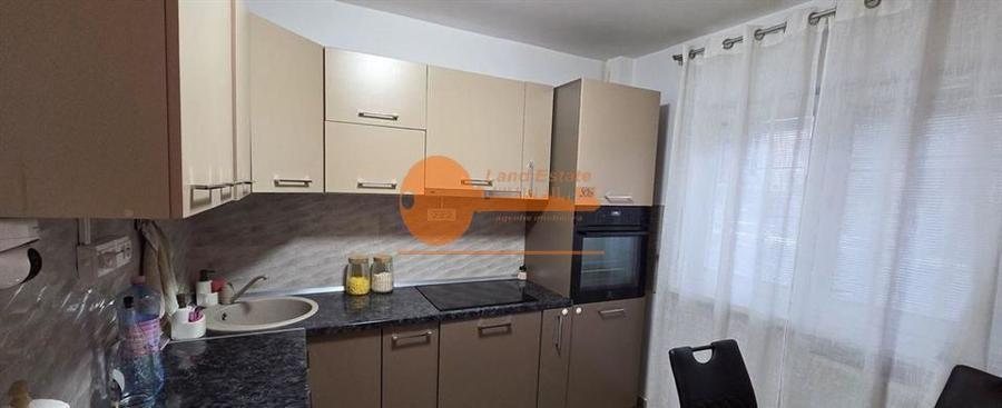 Apartament cu 4 camere in zona Politehnica