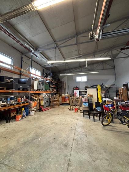Casa cu 5 camere, 550 mp, teren de 800 mp, zona Salcea