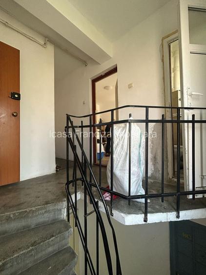 Proprietate atipică la mansardă – 2 camere, 2 băi/ Gara de Nord - 2