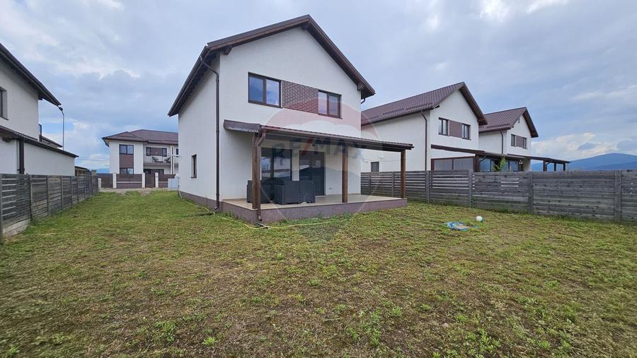Casă individuală lângă Brașov + curte 300 mp | 0% comision | utilată |