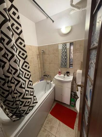 Apartament 2 camere, mobilat, balcon, etaj 8/10, 9 min metrou Apărătorii Patriei