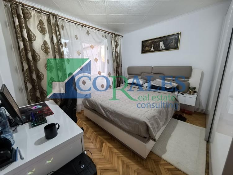 Mobilat si Utilat. Spatios. Decomandat. Centrala proprie.