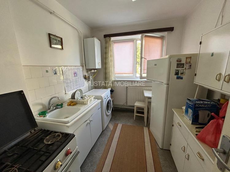- Apartament 2 camere confort 1, etaj 2, Calea Galati - 4