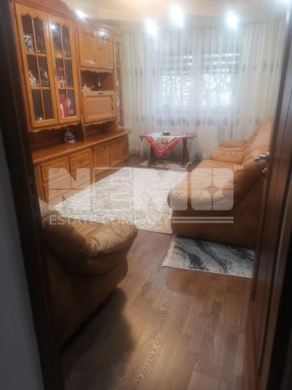Apartament 3 camere de vânzare | Burdujeni, Suceava | Preț: 90.000 €