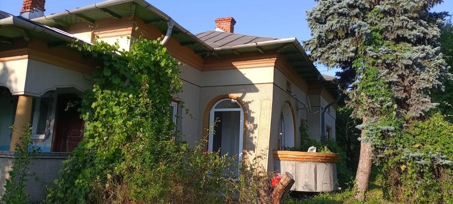 Vânzare Casă Unică în Frumoasa Zonă de Deal