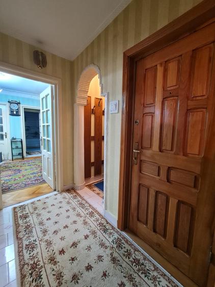 Vanzare apartament 3 camere in Galati, Tiglina 2, etaj 3, mobilat si utilat