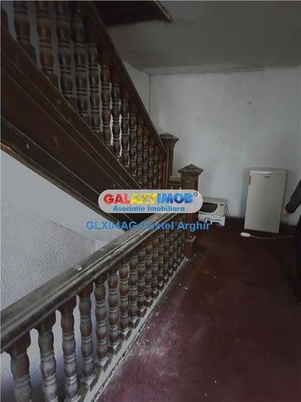 Vindem Vila-Pensiune in Sinaia , teren 6290 mp intravilan CC