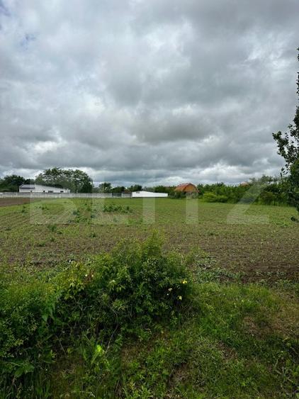 Teren intravilan, de vanzare, 4200 mp, zona Aquastar