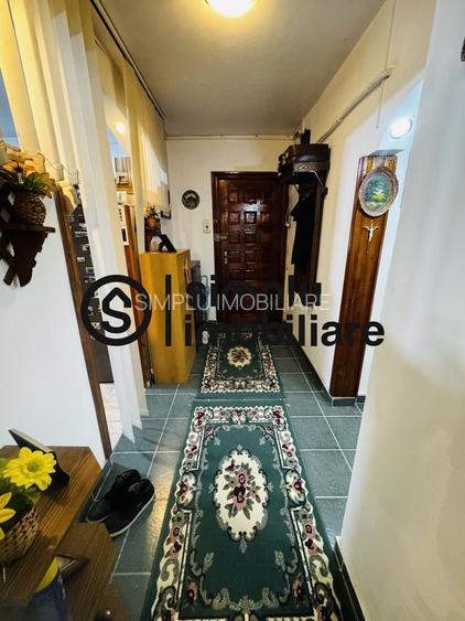 3 decomandate, centrala, 1 Mai - 110 000 Euro