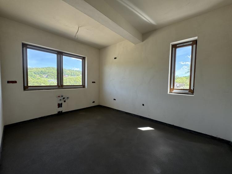 Casă tip duplex, 170 mp utili, 500 mp teren, sat Feleacu