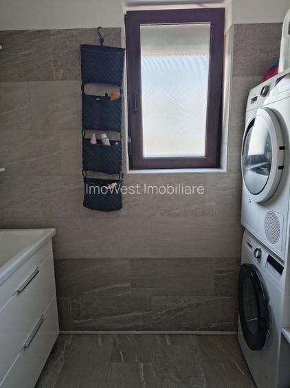 Giroc | 4 camere | 100 mp | 2 băi | 2 balcoane | Parcare - 10