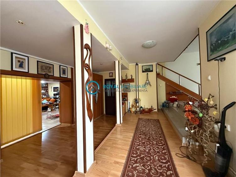 Royal Imobiliare - Vanzare Vila zona Gageni