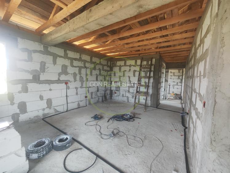 Casa 4 camere, teren 402 mp, localitatea Isalnita. - 3