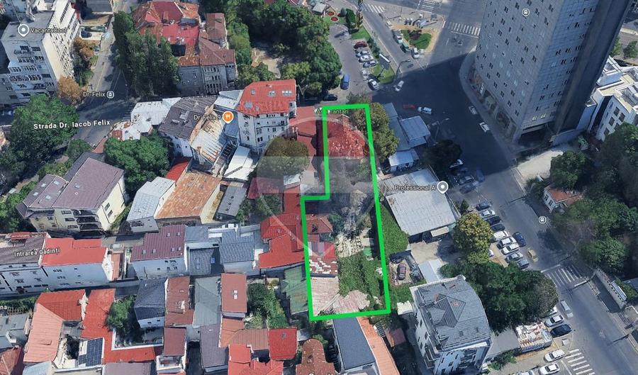 Teren ultracentral +constructii – Piata Victoriei | 1.039 mp |