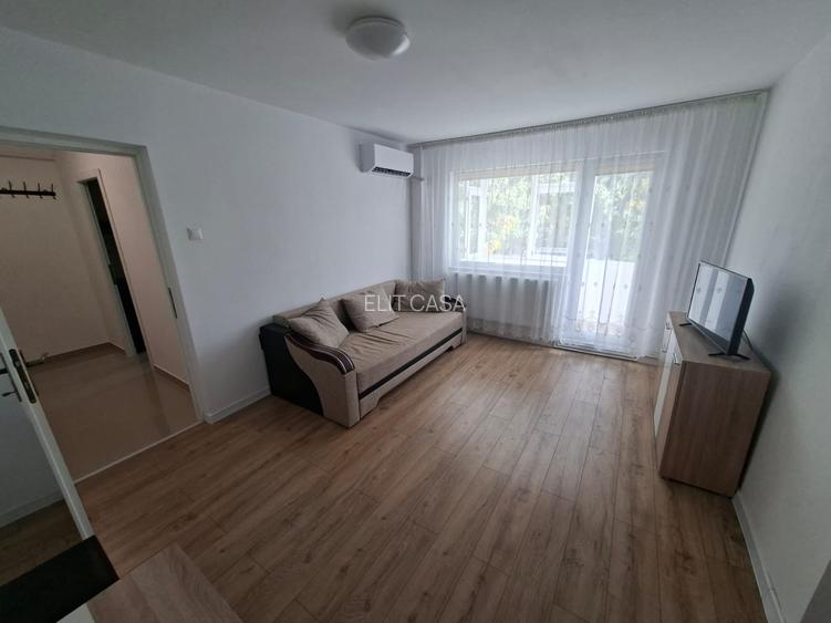 Apartament cu 2 camere, etajul 3/4, zona Podu de Piatra - 5