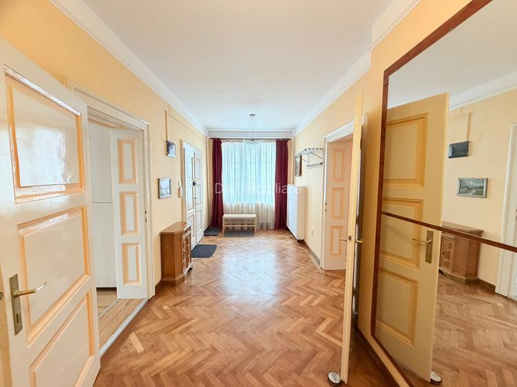 Apartament 3 camere de inchriat-Str. Victor Babes - 2