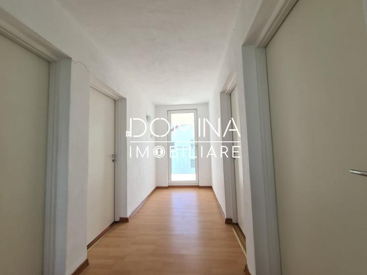 Vânzare proprietate multifuncțională, în Arcani, sat Sănătești - la DN 67 D