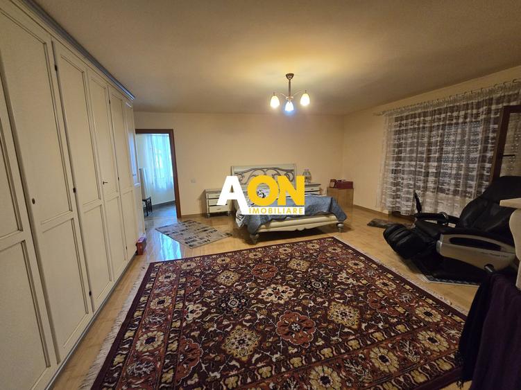 Vila cu 6 Camere,  Zona Centrala