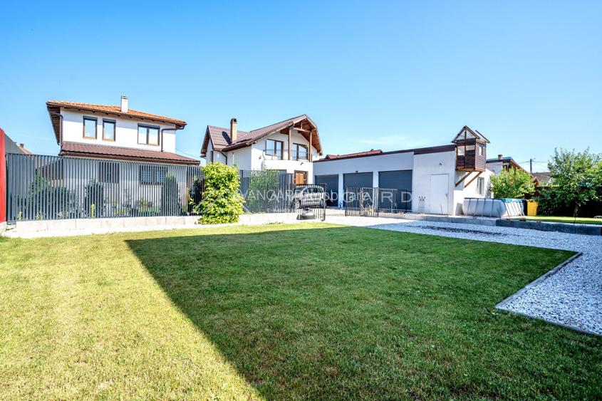 Casă tip duplex retrasă de la strada principală, Gilău - 4
