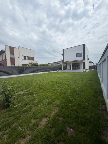 Vila Individuala/4 camere/Cartier Cristalului