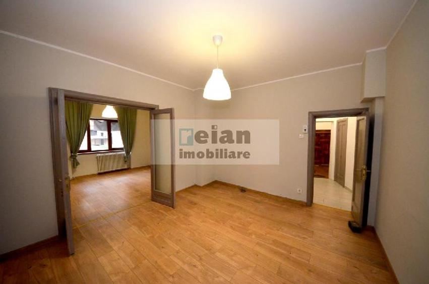 Central - Vasile Lascar, Apartament 2 Camere, Parter Inalt, 63 Mp