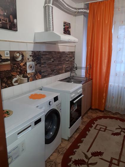 Apartament 2 camere etaj 1, Cantemir-Podu Ros, mutare rapida