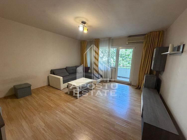 Apartament cu 2 camere de vanzare, etaj intermediar , Zona Bucovina