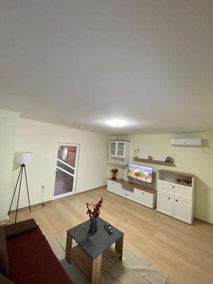 Apartament cu 3 camere, zona Bucium - Hanul "Trei Sarmale"