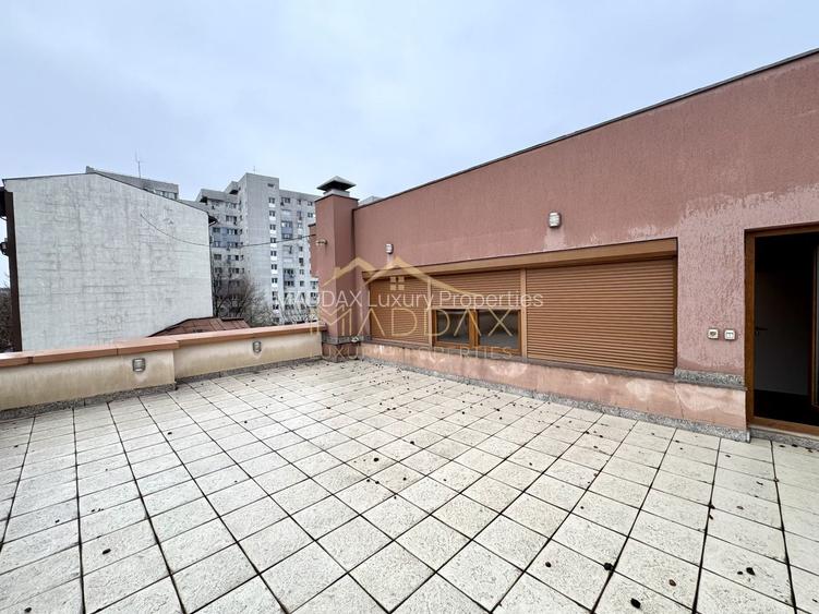 Vila centrala cu 13 camere *460mpu* + garaj // Dorobanți - 33