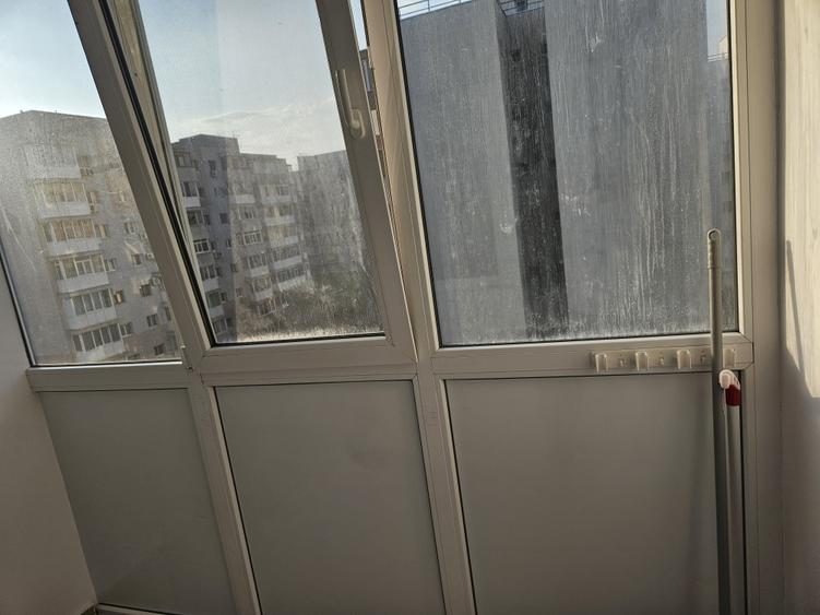 Vitan-Auchan, garsoniera, 15 min metrou, BOILER, AC, moderna, zugravita recent