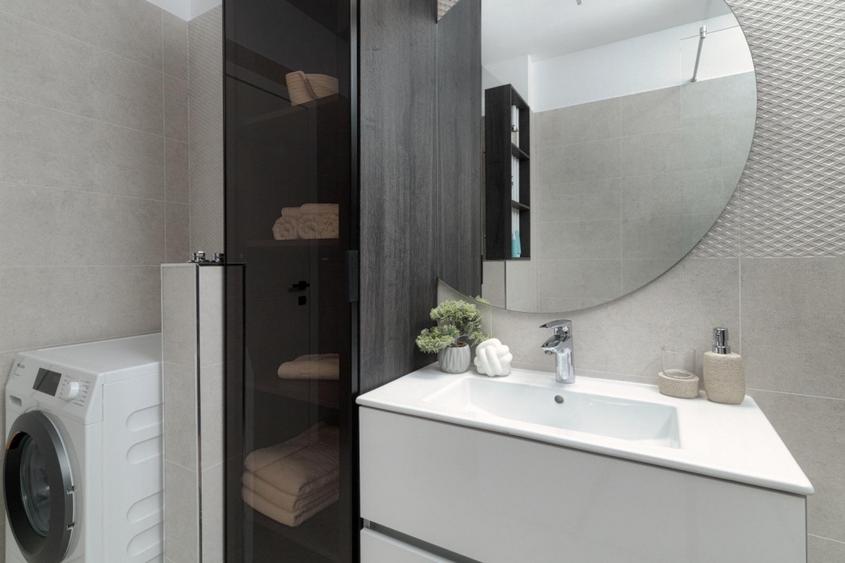 Apartament design deosebit, Lake on Mamaia,cu parcare subterana, frontal pe lac