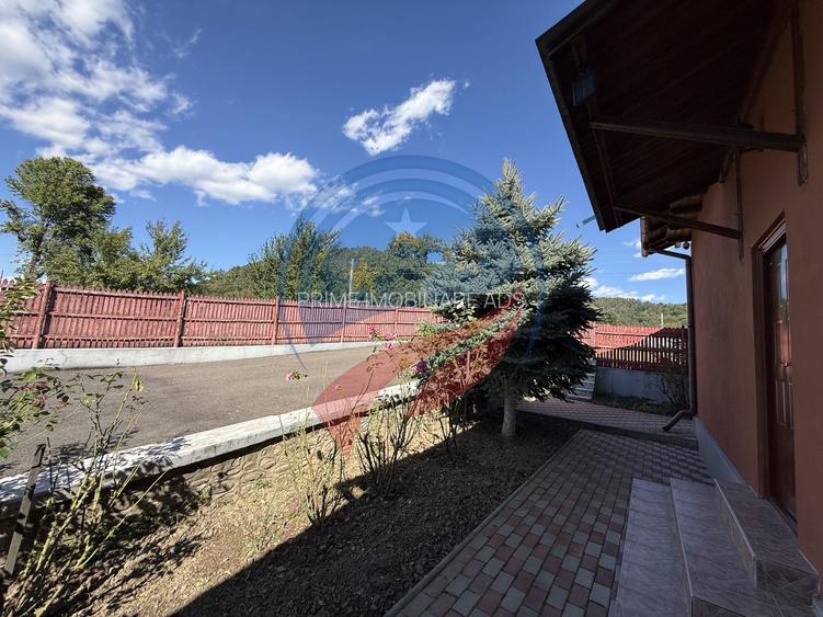 CASĂ DE VÂNZARE – MĂLURENI, JUDEȚUL ARGEȘ | 154 MP | TEREN 2.100 MP - 33