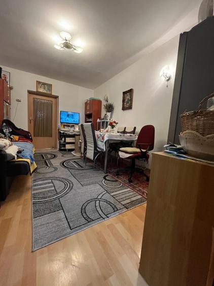 Casa cu 2 camere, 43 mp, cu curte comuna - zona Timocului