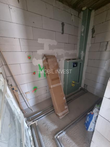 Casă P+E+Subsol– 8 camere, 284 mp utili, 500 mp teren - 9