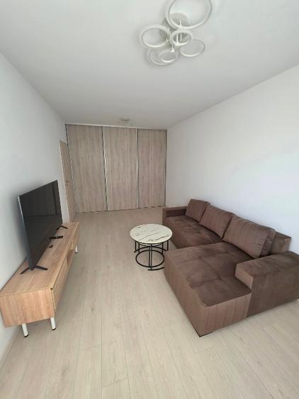 Închiriez apartament 2 camere, decomandat – Ansamblu Ajustorului Park Residence