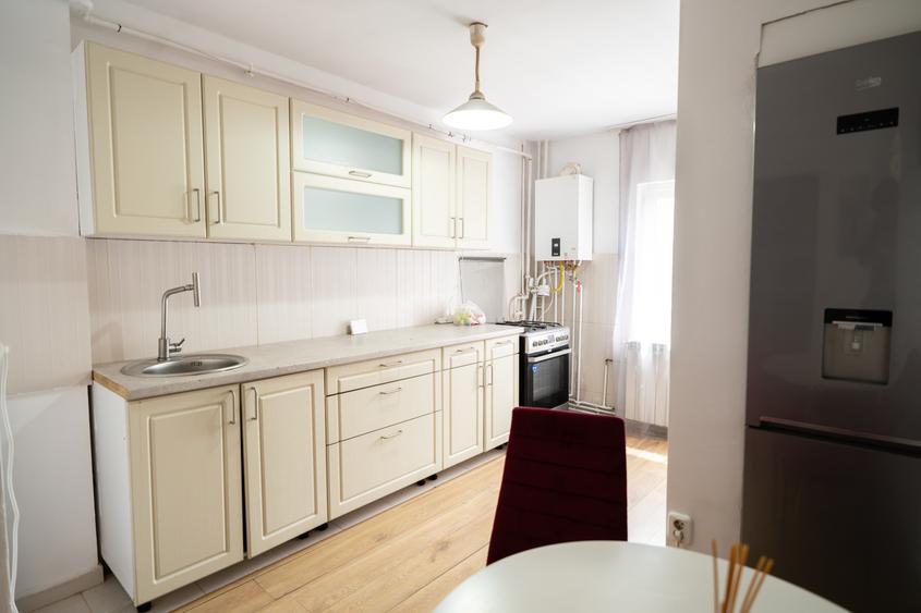 Apartament cu 2 camere decomandate I 2 balcoane I Zorilor