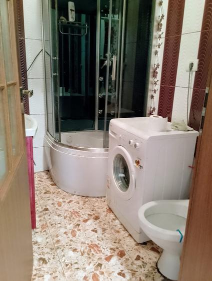 CI495 Piata Traian,casa 2 camere,Renovat