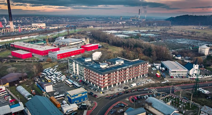 Vând/ închiriez spații comerciale 70-1400mp!