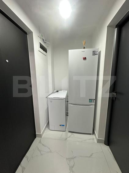 Garsonieră renovată, Etajul 1, Zona Piata Mică