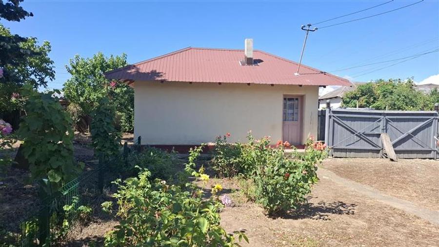 Casa cu teren 2783 mp- Panciu-Satu Nou