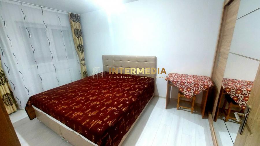Apartament cu 2 camere, Cetate, etaj 2, complet mobilat si utilat, cu parcare